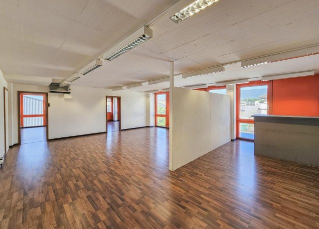 Bureaux à vendre à Nyon - photo 2