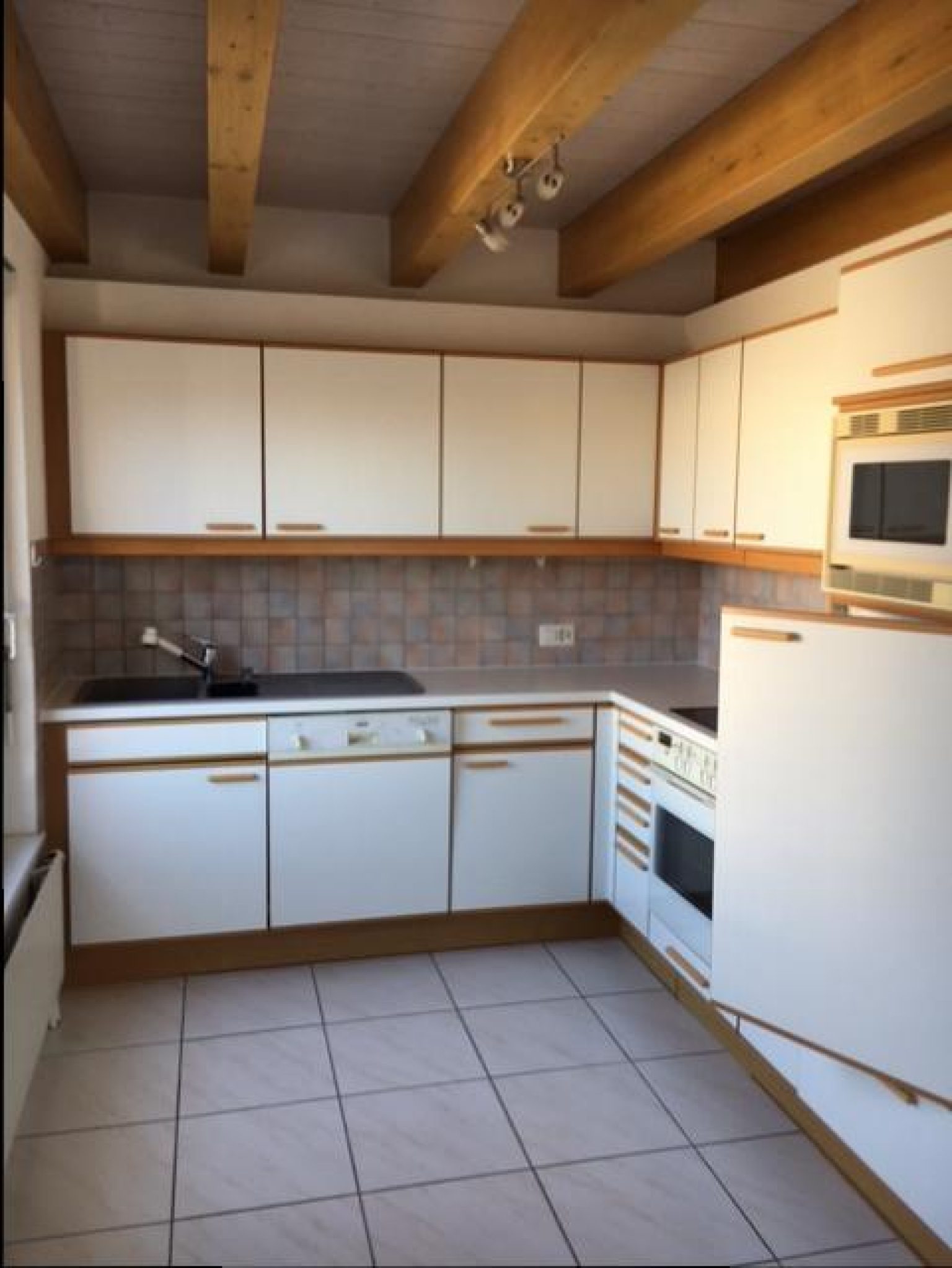 Charmant appartement de 2 pièces avec mezzanine