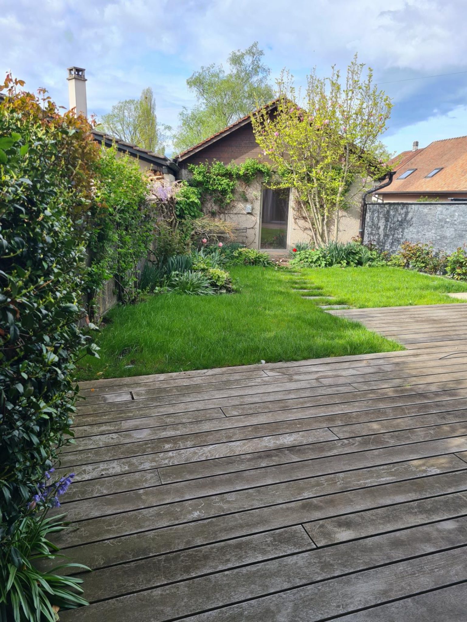 Charmant duplex de 3.5 pièces avec jardin