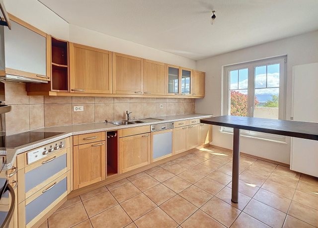 Bel appartement de 4,5 piÃ¨ces avec une belle vue Ã  Luins - photo 4