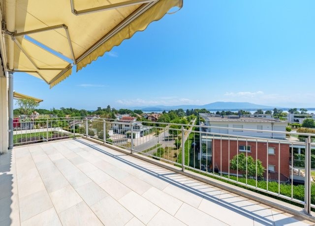 Appartement de 4.5 piÃ¨ces avec vue lac Ã  Coppet - photo 3