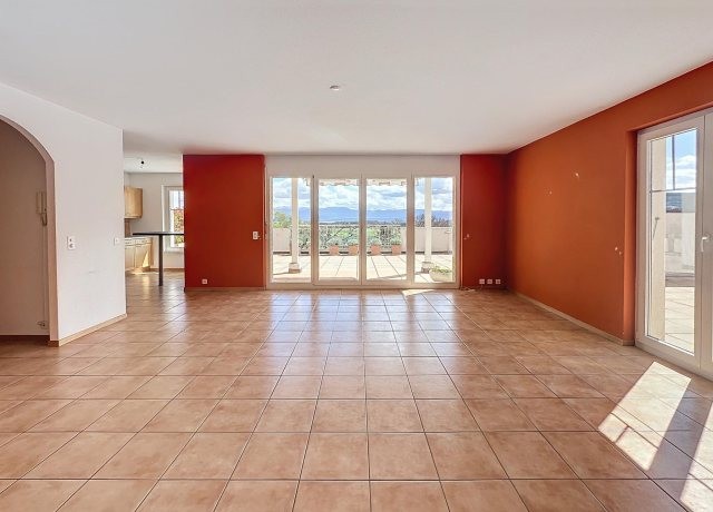 Bel appartement de 4,5 piÃ¨ces avec une belle vue Ã  Luins - photo 2