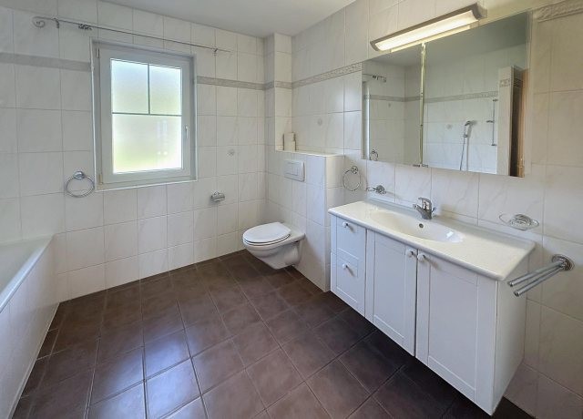 Bel appartement de 4,5 piÃ¨ces avec une belle vue Ã  Luins - photo 5