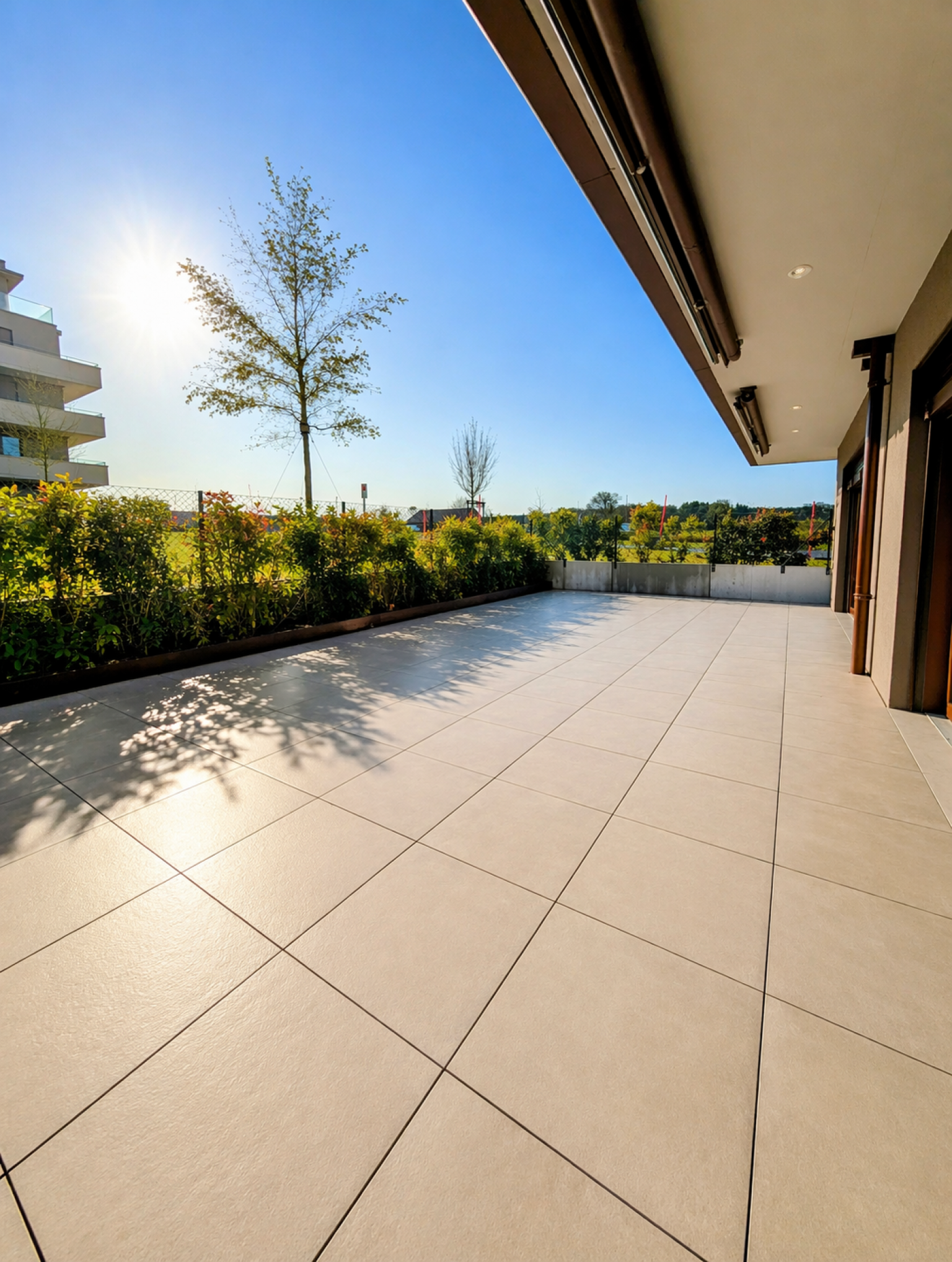 CrÃ©ez un lieu qui attire â Surface commerciale avec terrasse d'env. 115m2